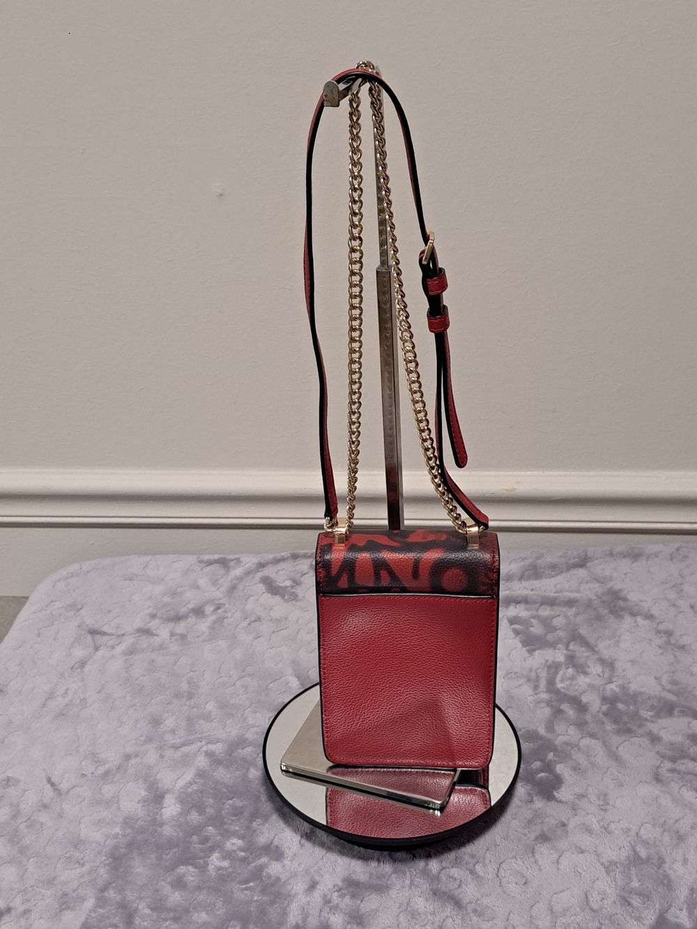 DKNY Elissa North South Mini Crossbody Bsg EUC - Picture 5 of 15
